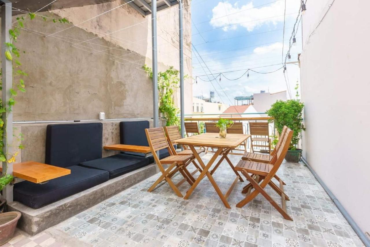 The Art - Vitamin Smiles Hostel Ho Şi Min Exterior foto